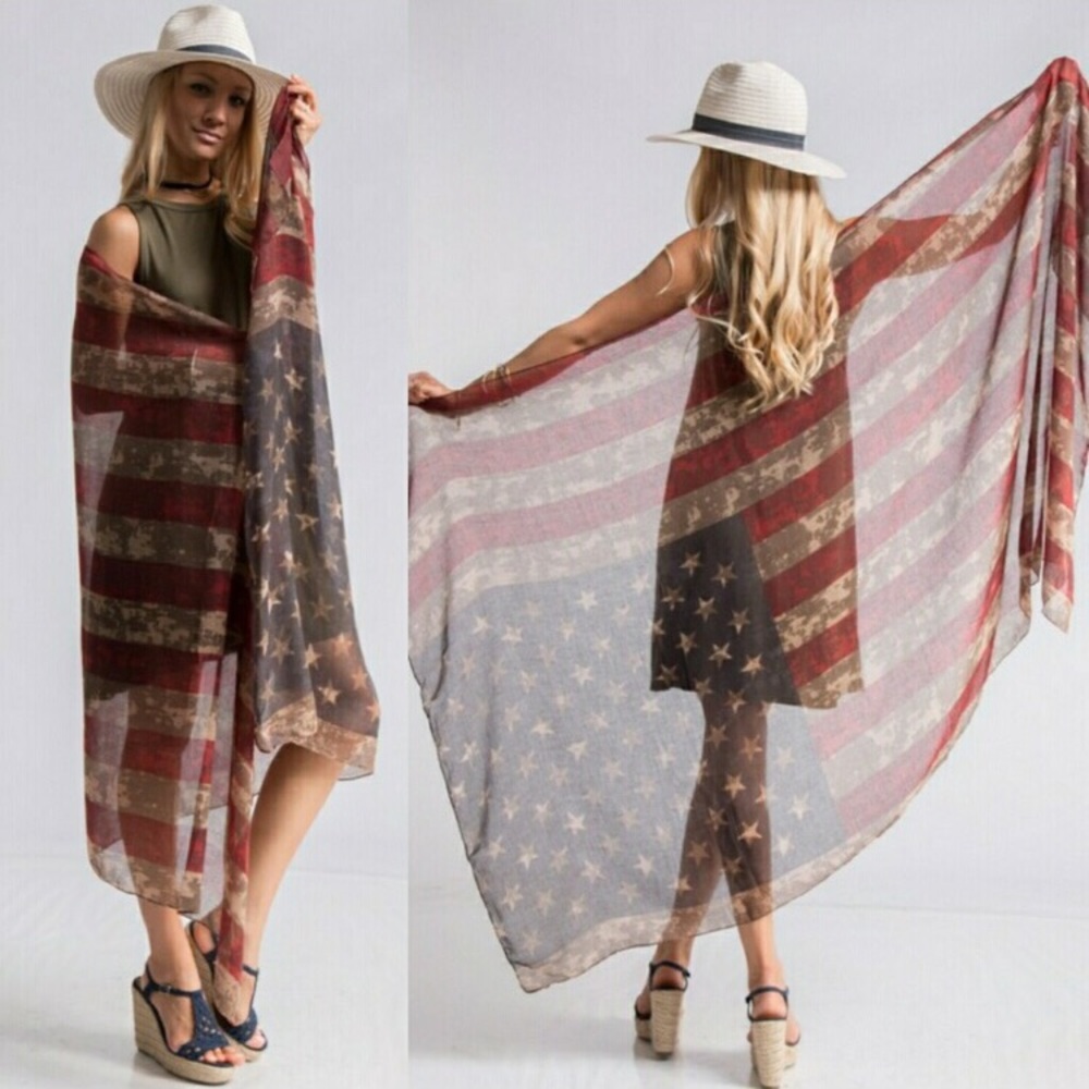 NWT Boutique American Flag 🧣Scarf/Wrap